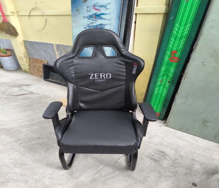 Ghế gaming Zero  màu đen